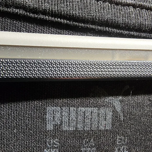 **PUMA Men's Black Graphic Logo T-Shirt** - Picture 4 of 5